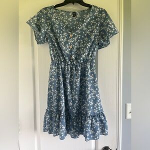 SHEIN ruffled mini dress. Blue and white flowered size small